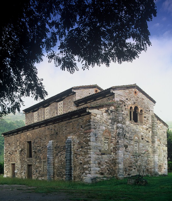 Iglesia de San Pedro de Nora